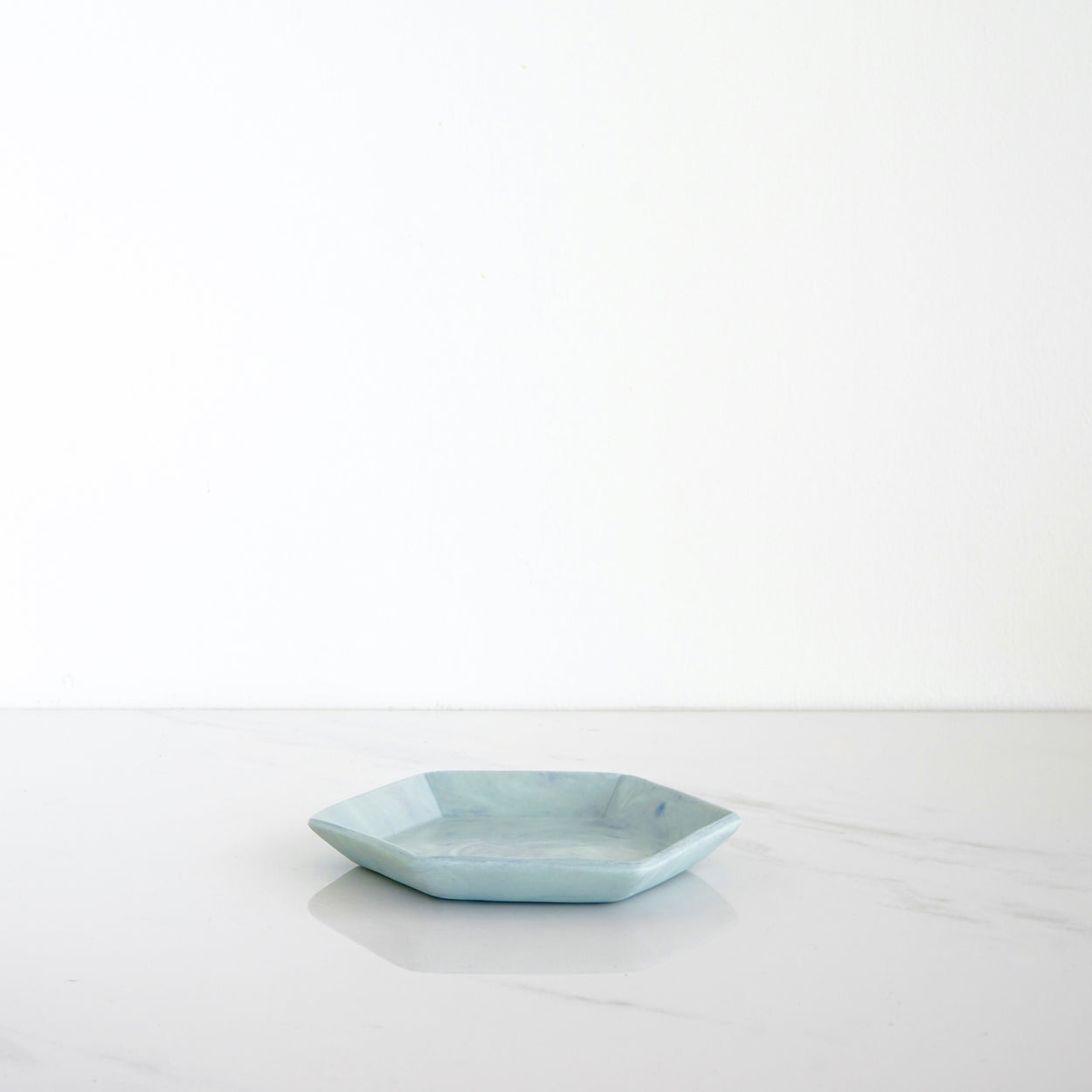 HEXAGON SEAFOAM MARBLE CATCHALL